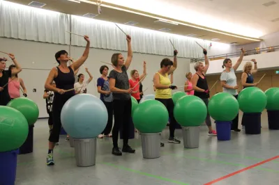 Aerobic Frauen Montag