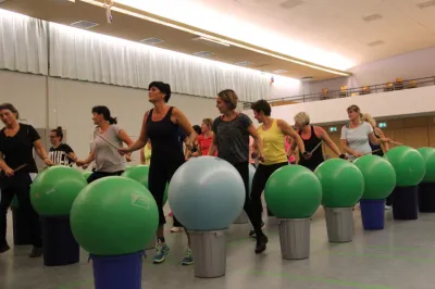 Aerobic Frauen Montag