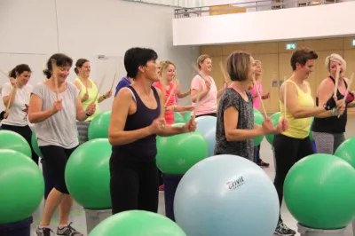 Aerobic Frauen Montag