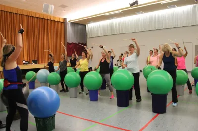 Aerobic Frauen Montag