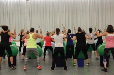 Aerobic Frauen Montag