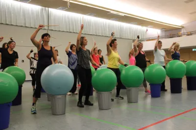 Aerobic Frauen Montag