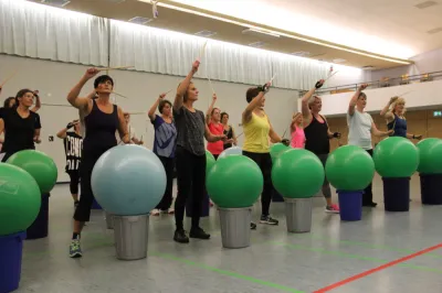 Aerobic Frauen Montag