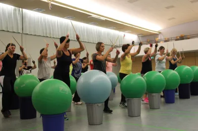 Aerobic Frauen Montag