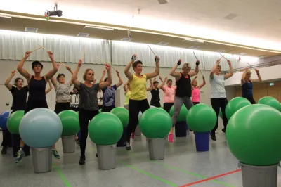 Aerobic Frauen Montag