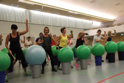 Aerobic Frauen Montag