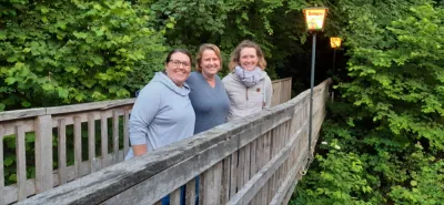 Drei Frauen auf der Holzbrücke, Generalversammlung 2022