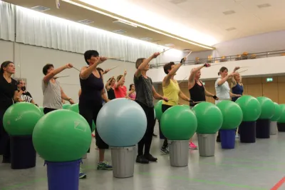 Aerobic Frauen Montag