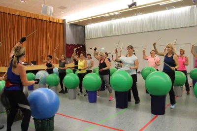 Aerobic Frauen Montag