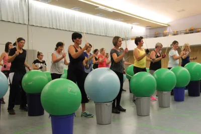 Aerobic Frauen Montag