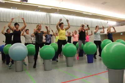 Aerobic Frauen Montag