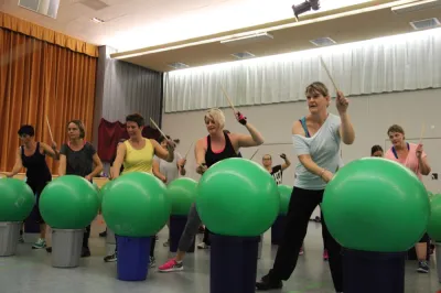 Aerobic Frauen Montag