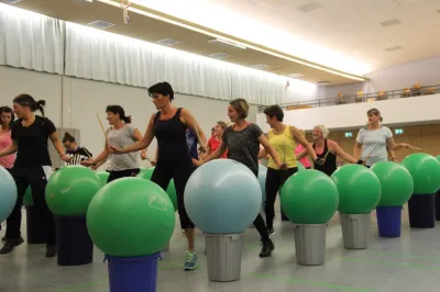 Aerobic Frauen Montag