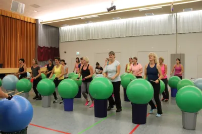 Aerobic Frauen Montag