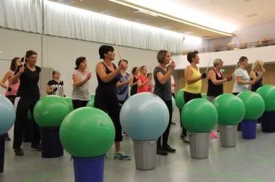 Aerobic Frauen Montag