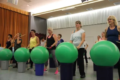 Aerobic Frauen Montag