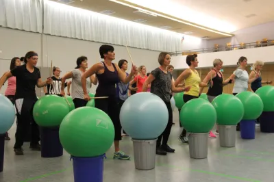 Aerobic Frauen Montag