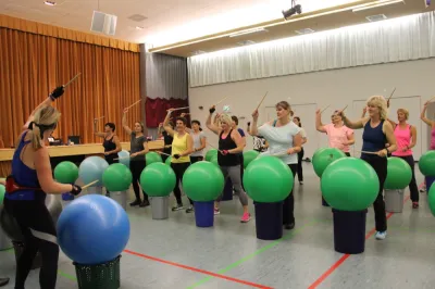 Aerobic Frauen Montag