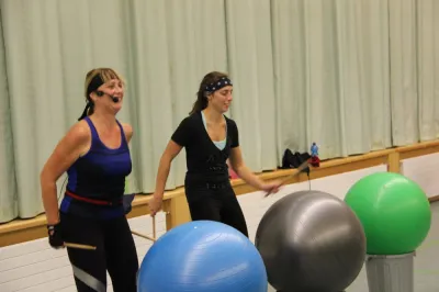 Aerobic Frauen Montag