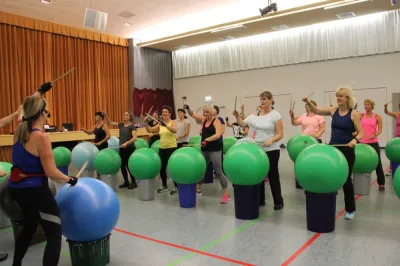 Aerobic Frauen Montag
