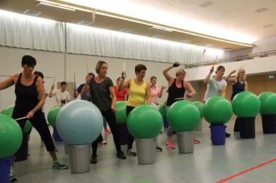 Aerobic Frauen Montag